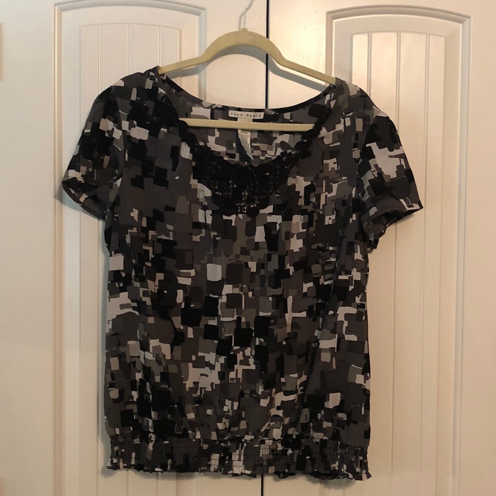 Fred David Abstract Top with Lace Detail